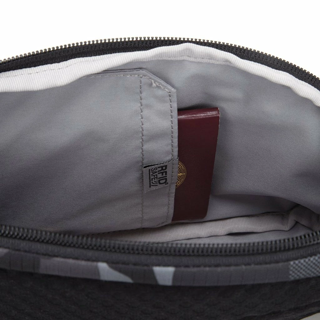 Pacsafe Vibe 150 Anti Theft Sling Bag - Image 9